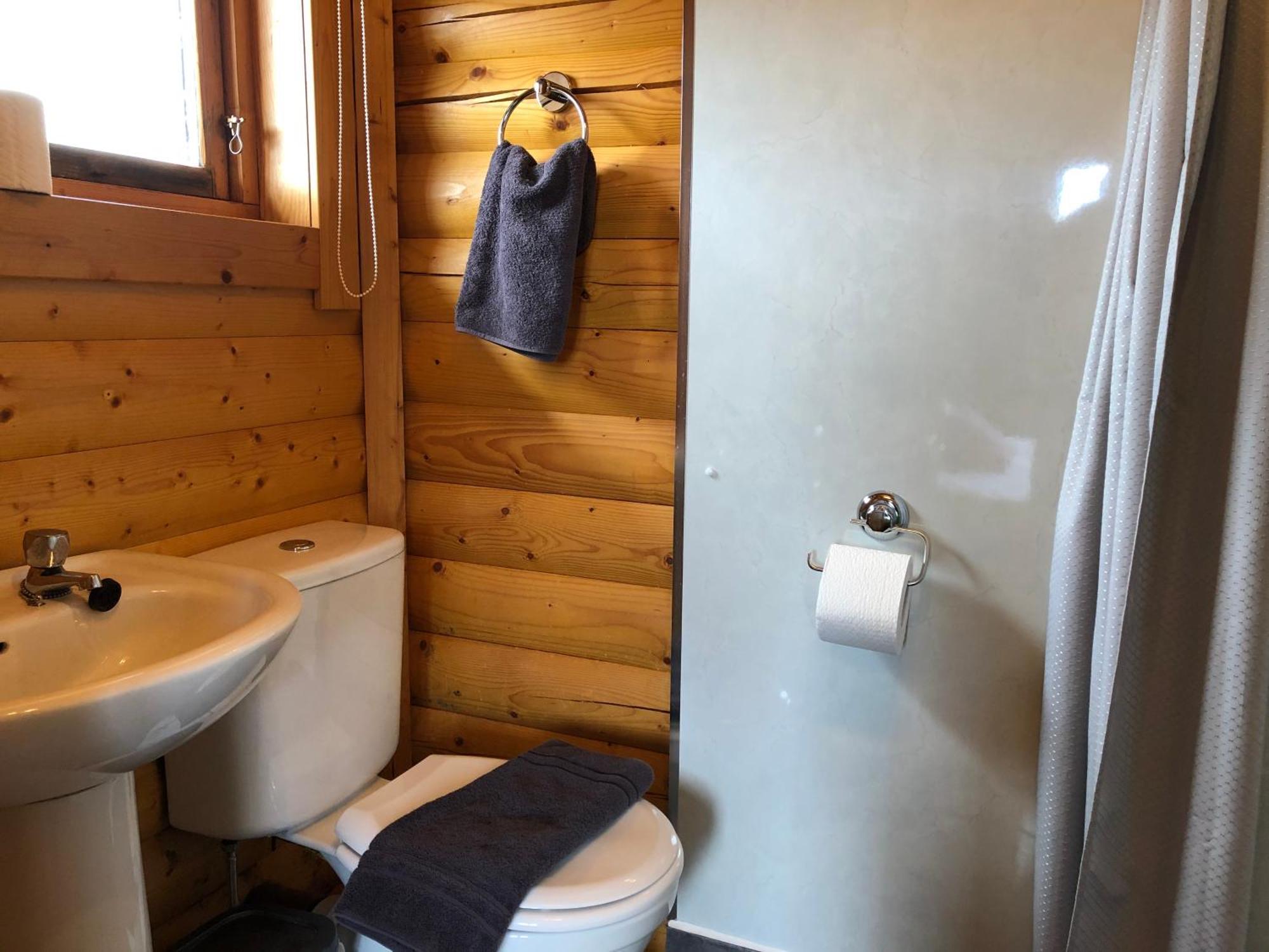 Glenbeag Mountain Lodges Spittal of Glenshee Ruang foto
