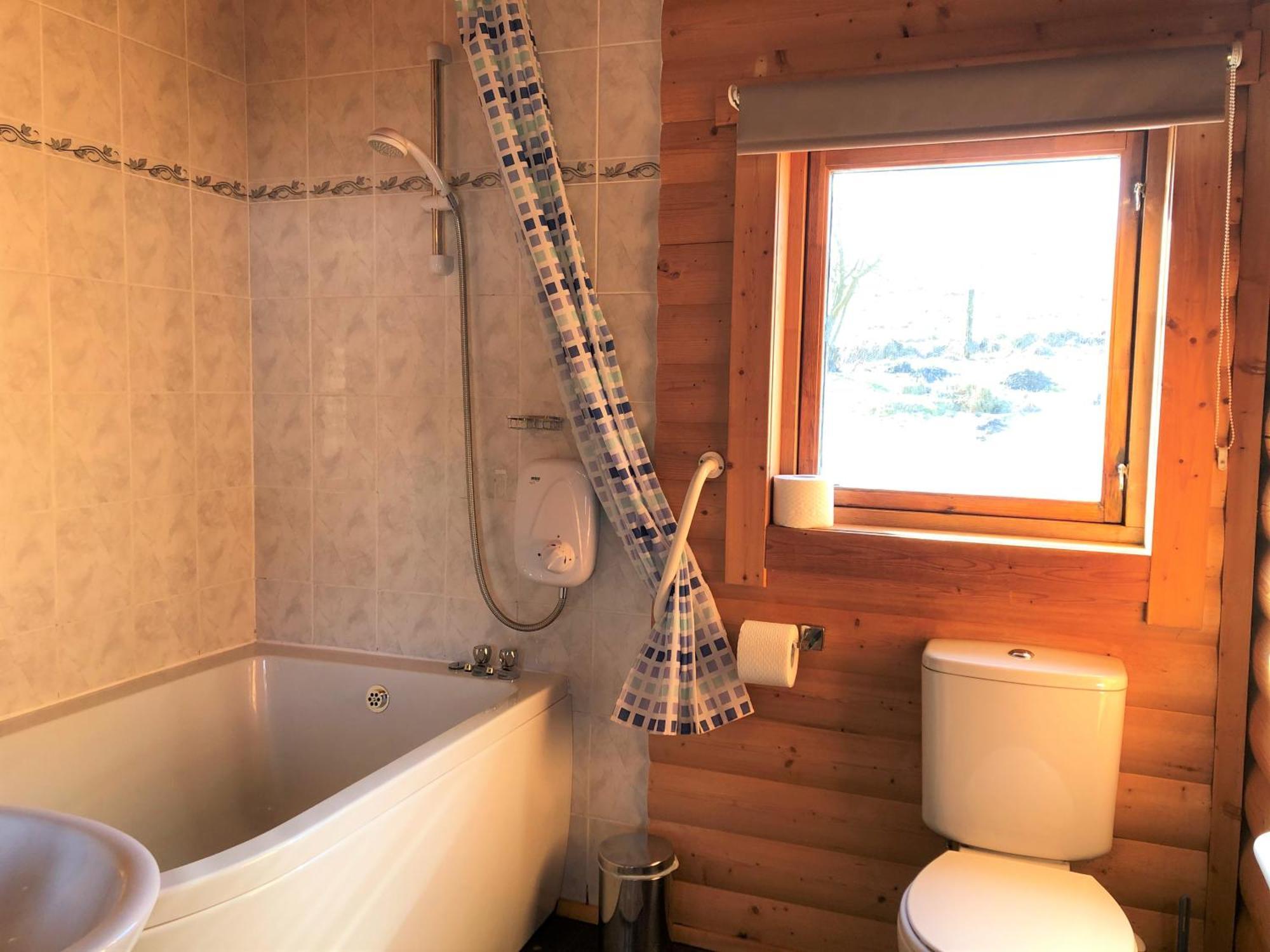 Glenbeag Mountain Lodges Spittal of Glenshee Ruang foto